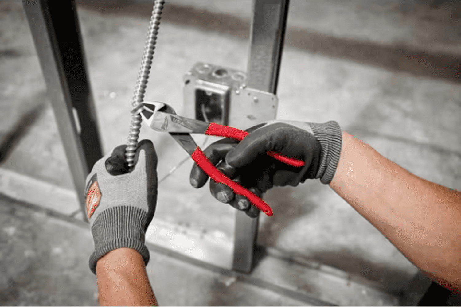 Milwaukee Tool 8 Diagonal Dipped Grip Cutting Pliers (USA)