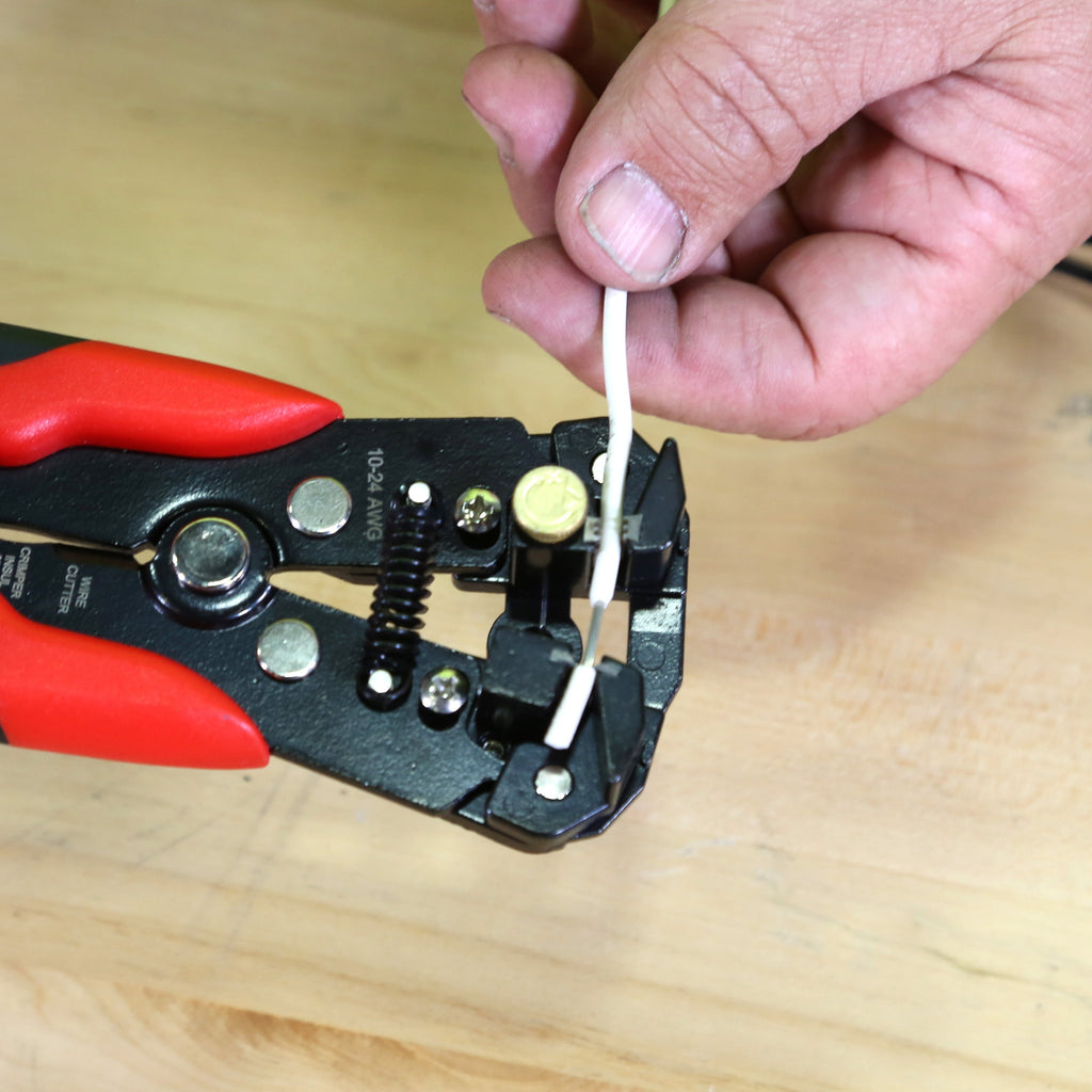 Hyper Tough 8 Self-Adjusting Wire Stripper and Crimper - NEW