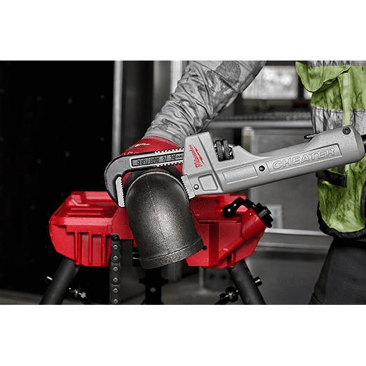 Milwaukee Tool CHEATER Aluminum Adaptable Pipe Wrench