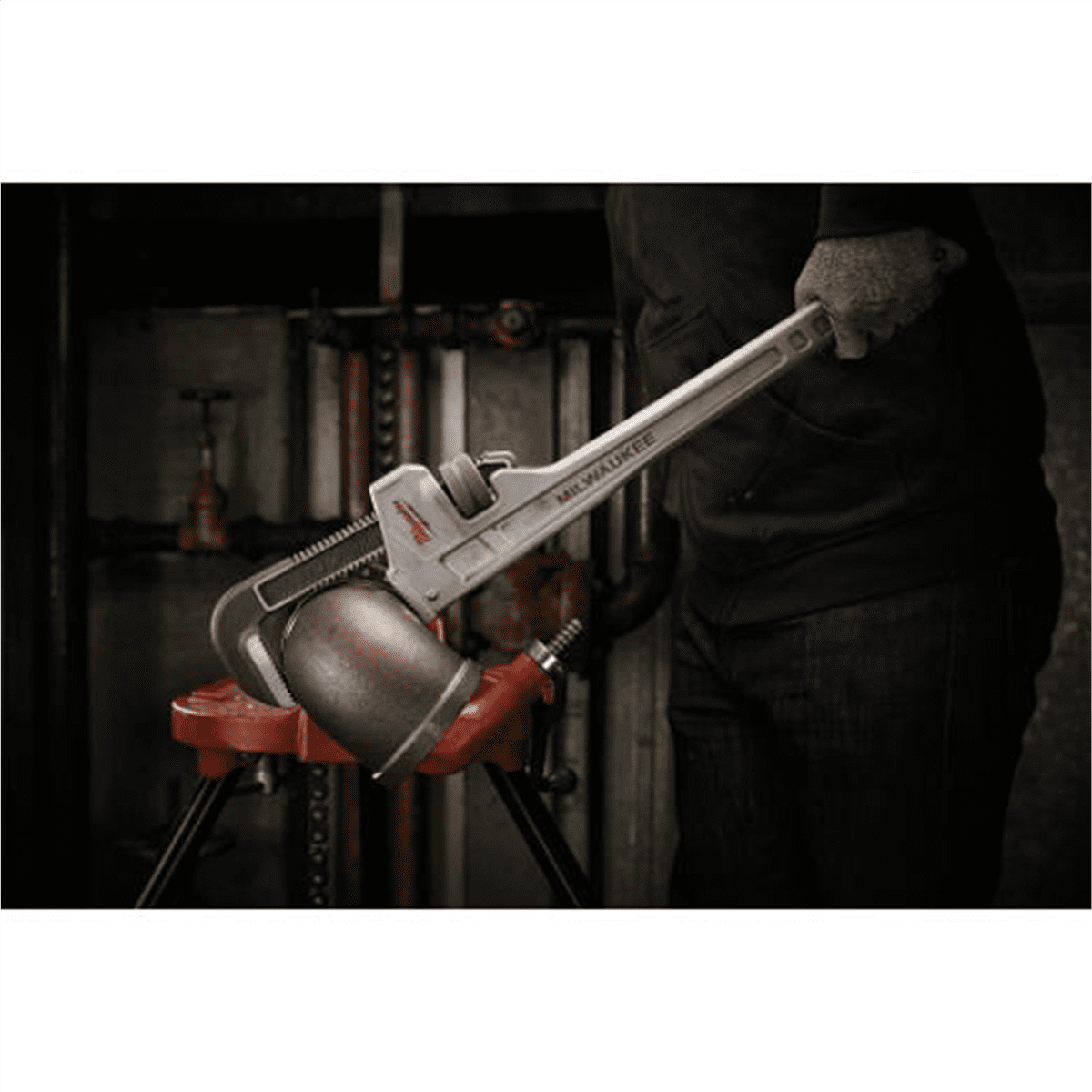 Milwaukee Tool 24&rdquo; Aluminum Pipe Wrench