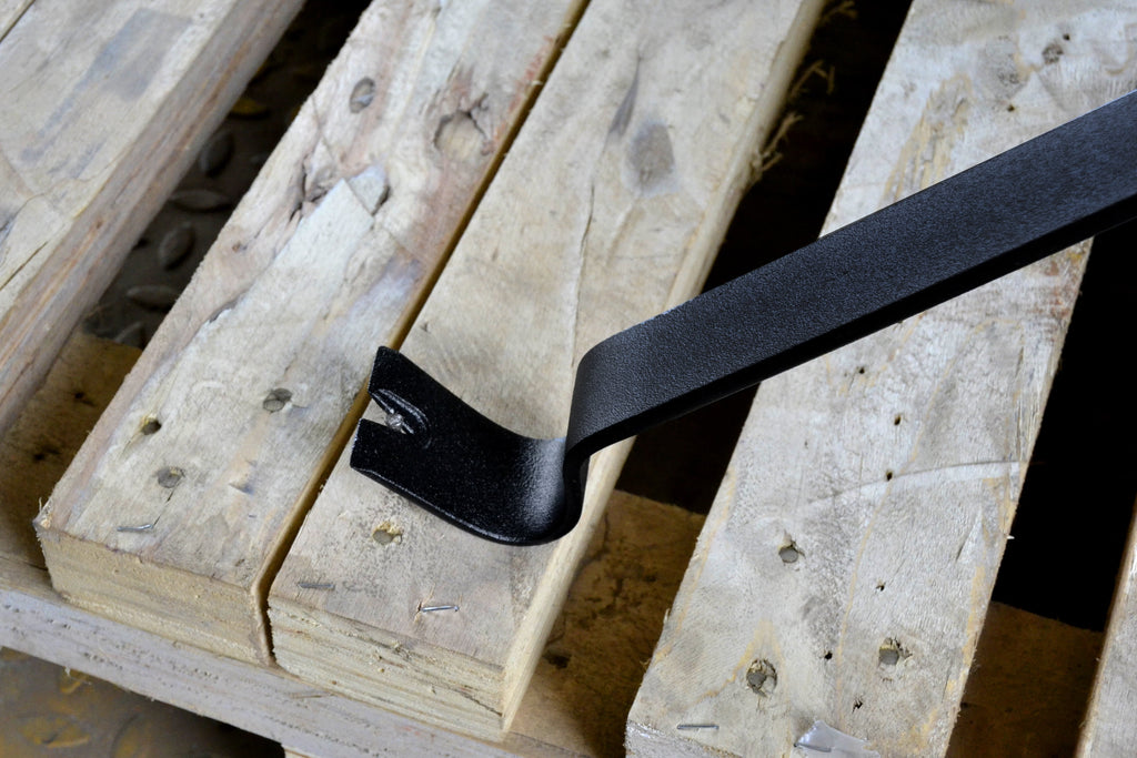 Hyper Tough 15-Inch Utility Pry Bar, Nail Puller & Crowbar, Drop Forged Heat-Treated Carbon Steel